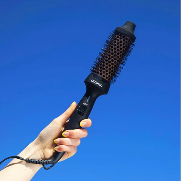 SOLD - amika Blowout babe thermal brush - Picture 4 of 4